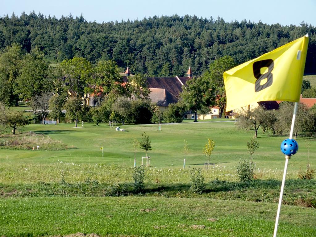 Hotel-Gasthof Die Post Brennerei Frankenhoehe Schillingsfürst Exteriér fotografie